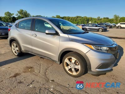 Czwarte zdjęcie samochodu z boku: 2019 HONDA HR-V LX VIN:3CZRU6H36KG710395 - miniatura
