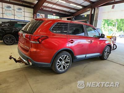 Trzecie zdjęcie samochodu z tyłu: 2016 MITSUBISHI OUTLANDER SE VIN:JA4AZ3A30GZ064219 - miniatura
