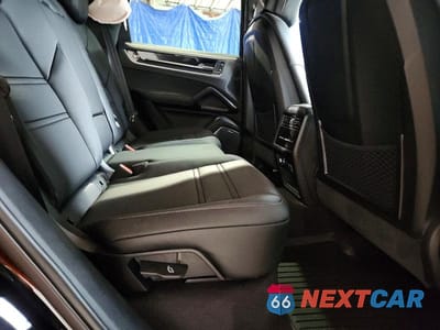Zdjęcie 11 z 13 samochodu: 2026 PORSCHE CAYENNE TURBO E-HYBRID VIN:WP1AM2AY5TDA30082 - miniatura