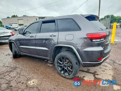 Drugie zdjęcie samochodu z przodu: 2021 JEEP GRAND CHEROKEE LAREDO VIN:1C4RJFAG8MC824254 - miniatura