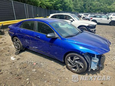 Czwarte zdjęcie samochodu z boku: 2025 HYUNDAI ELANTRA SEL SPORT VIN:KMHLM4DG5SU876635 - miniatura