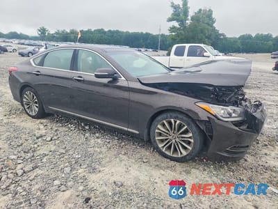 Czwarte zdjęcie samochodu z boku: 2015 HYUNDAI GENESIS 3.8L VIN:KMHGN4JEXFU045400 - miniatura