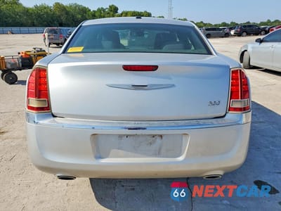 Zdjęcie 6 z 12 samochodu: 2012 CHRYSLER 300 VIN:2C3CCAAG6CH116717 - miniatura