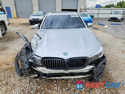 Piąte zdjęcie samochodu w środku: 2019 BMW 740 I VIN:WBA7E2C50KB454272 - miniatura