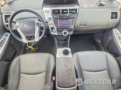 Zdjęcie 8 z 12 samochodu: 2014 TOYOTA PRIUS V FIVE VIN:JTDZN3EU1EJ005859 - miniatura