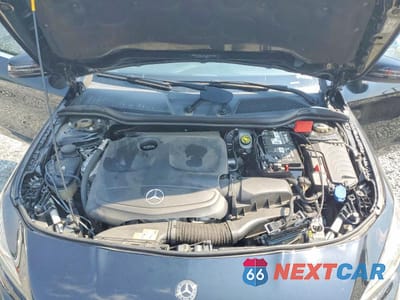 Zdjęcie 11 z 12 samochodu: 2018 MERCEDES-BENZ CLA 250 VIN:WDDSJ4EB4JN682785 - miniatura