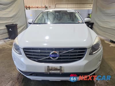 Piąte zdjęcie samochodu w środku: 2017 VOLVO XC60 T5 INSCRIPTION VIN:YV440MRU9H2021294 - miniatura