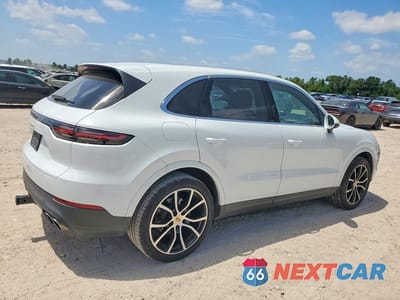 Trzecie zdjęcie samochodu z tyłu: 2019 PORSCHE CAYENNE S VIN:WP1AB2AY1KDA63889 - miniatura