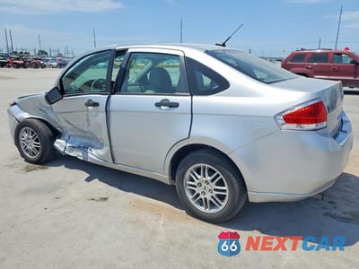 Drugie zdjęcie samochodu z przodu: 2010 FORD FOCUS SE VIN:1FAHP3FN4AW199853 - miniatura