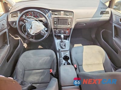 Zdjęcie 8 z 12 samochodu: 2019 VOLKSWAGEN GOLF SPORTWAGEN S VIN:3VW117AU7KM508409 - miniatura