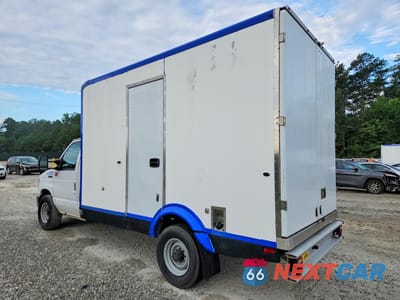 Drugie zdjęcie samochodu z przodu: 2023 FORD E350 REFRIGERATED BOX TRUCK VIN:1FDWE3FKXPDD14825 - miniatura