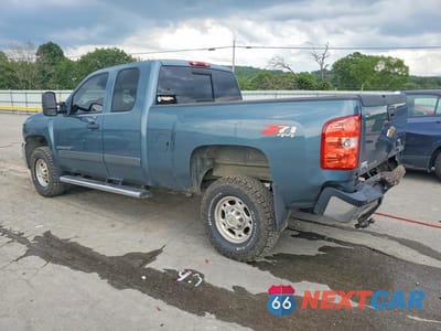 Drugie zdjęcie samochodu z przodu: 2008 CHEVROLET SILVERADO K2500 HEAVY DUTY VIN:1GCHK29K48E148986 - miniatura