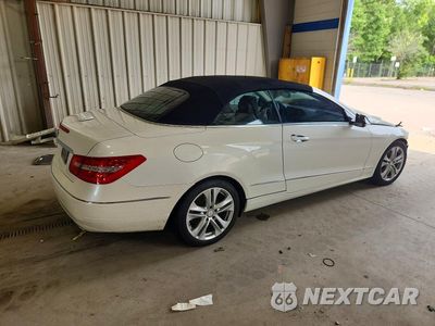 Trzecie zdjęcie samochodu z tyłu: 2011 MERCEDES-BENZ E 350 VIN:WDDKK5GF1BF097094 - miniatura