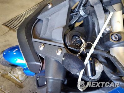Zdjęcie 8 z 9 samochodu: 2016 YAMAHA FZ09 VIN:JYARN33EXGA010410 - miniatura