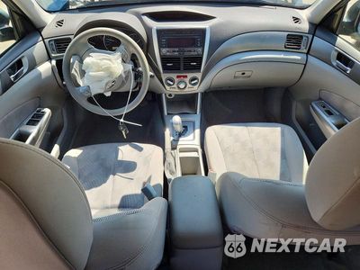 Zdjęcie 8 z 13 samochodu: 2010 SUBARU FORESTER 2.5X PREMIUM VIN:JF2SH6CC1AH784400 - miniatura