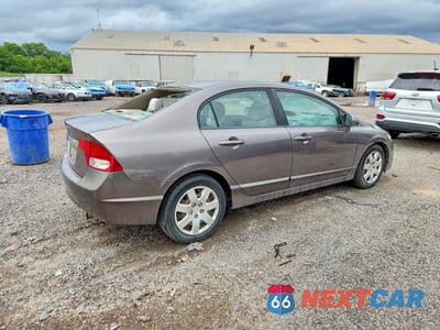 Trzecie zdjęcie samochodu z tyłu: 2009 HONDA CIVIC LX VIN:1HGFA165X9L015604 - miniatura