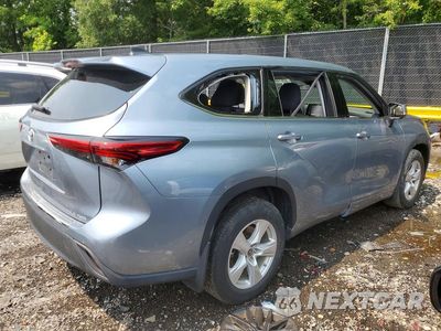 Trzecie zdjęcie samochodu z tyłu: 2022 TOYOTA HIGHLANDER LE VIN:5TDBZRBHXNS243907 - miniatura