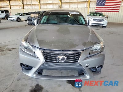 Piąte zdjęcie samochodu w środku: 2016 LEXUS IS 200T VIN:JTHBA1D26G5035130 - miniatura