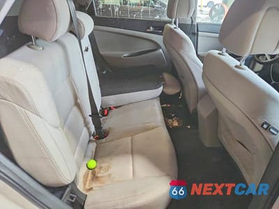 Zdjęcie 11 z 13 samochodu: 2018 HYUNDAI TUCSON SEL VIN:KM8J33A44JU613355 - miniatura