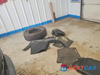 Zdjęcie 13 z 14 samochodu: 2011 VOLKSWAGEN TIGUAN S VIN:WVGBV7AX9BW532180 - miniatura