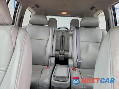 Zdjęcie 10 z 13 samochodu: 2011 TOYOTA HIGHLANDER LIMITED VIN:5TDDK3EH3BS092944 - miniatura