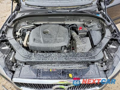 Zdjęcie 12 z 14 samochodu: 2019 VOLVO XC60 T5 VIN:LYV102RK6KB242186 - miniatura