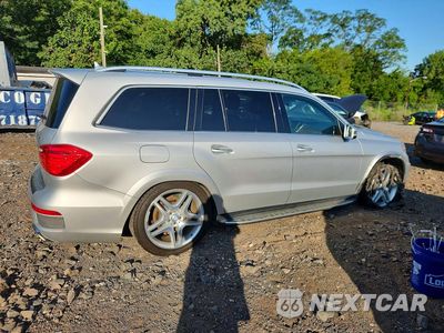 Trzecie zdjęcie samochodu z tyłu: 2015 MERCEDES-BENZ GL 550 4MATIC VIN:4JGDF7DEXFA531123 - miniatura