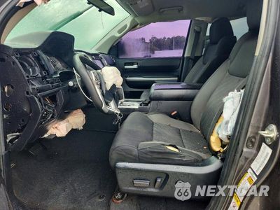 Zdjęcie 7 z 12 samochodu: 2014 TOYOTA TUNDRA SR VIN:5TFUM5F12EX057091 - miniatura