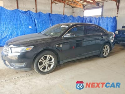 2015 FORD TAURUS SEL 1FAH92H83FG168211 - główne zdjęcie licytacji z USA - miniatura