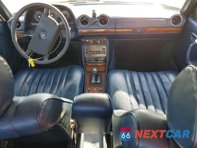 Zdjęcie 8 z 12 samochodu: 1984 MERCEDES-BENZ 300 DT VIN:WDBAB33A3EA019758 - miniatura