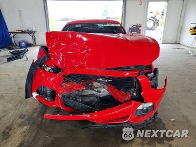 Piąte zdjęcie samochodu w środku: 2017 FORD MUSTANG VIN:1FA6P8TH9H5323845 - miniatura