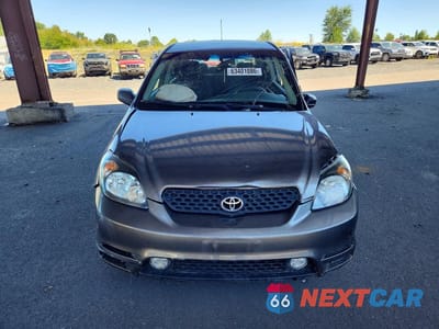 Piąte zdjęcie samochodu w środku: 2004 TOYOTA MATRIX XR VIN:2T1KR32E44C214798 - miniatura