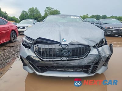 Piąte zdjęcie samochodu w środku: 2024 BMW 530 XI VIN:WBA53FJ08RCP92695 - miniatura