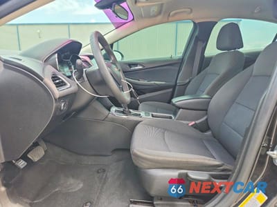 Zdjęcie 7 z 12 samochodu: 2018 CHEVROLET CRUZE LS VIN:1G1BC5SM8J7223515 - miniatura