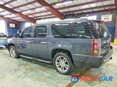 Drugie zdjęcie samochodu z przodu: 2008 GMC YUKON XL DENALI VIN:1GKFK66818J214249 - miniatura