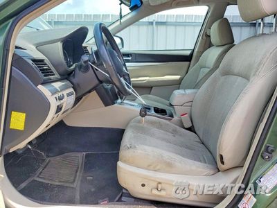 Zdjęcie 7 z 13 samochodu: 2010 SUBARU OUTBACK 2.5I PREMIUM VIN:4S4BRBCCXA3352563 - miniatura