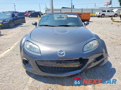 Piąte zdjęcie samochodu w środku: 2015 MAZDA MX-5 MIATA SPORT VIN:JM1NC2JF2F0239473 - miniatura