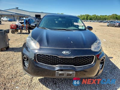 Piąte zdjęcie samochodu w środku: 2019 KIA SPORTAGE LX VIN:KNDPMCAC1K7491511 - miniatura