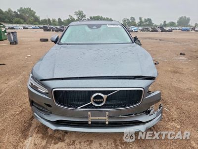 Piąte zdjęcie samochodu w środku: 2018 VOLVO S90 T5 MOMENTUM VIN:LVY982AK1JP005494 - miniatura