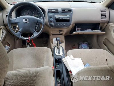 Zdjęcie 8 z 12 samochodu: 2001 HONDA CIVIC LX VIN:2HGES165X1H501985 - miniatura
