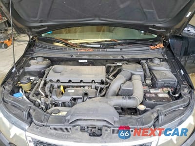 Zdjęcie 11 z 12 samochodu: 2012 KIA FORTE EX VIN:KNAFU4A22C5631066 - miniatura