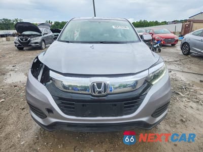 Piąte zdjęcie samochodu w środku: 2019 HONDA HR-V LX VIN:3CZRU6H38KG733662 - miniatura