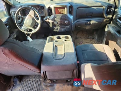 Zdjęcie 8 z 12 samochodu: 2021 CHEVROLET SILVERADO K3500 VIN:1GB4YSEY1MF201787 - miniatura