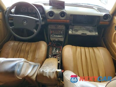 Zdjęcie 8 z 12 samochodu: 1984 MERCEDES-BENZ 300 DT VIN:WDBAB33AXEA006277 - miniatura