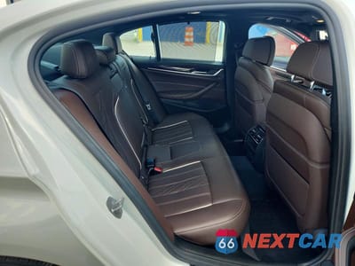 Zdjęcie 10 z 12 samochodu: 2019 BMW 540 I VIN:WBAJE5C5XKWE66142 - miniatura
