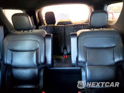 Zdjęcie 10 z 14 samochodu: 2020 FORD EXPLORER XLT VIN:1FMSK7DH5LGA81841 - miniatura