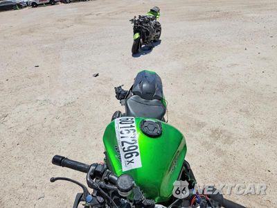 Piąte zdjęcie samochodu w środku: 2017 KAWASAKI ZX1000 W VIN:JKAZXCW10HA003498 - miniatura