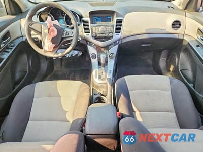 Zdjęcie 8 z 12 samochodu: 2014 CHEVROLET CRUZE LS VIN:1G1PA5SH2E7213101 - miniatura