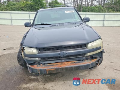 Piąte zdjęcie samochodu w środku: 2004 CHEVROLET TRAILBLAZER LS VIN:1GNDT13S542403727 - miniatura