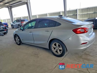 Drugie zdjęcie samochodu z przodu: 2017 CHEVROLET CRUZE LS VIN:1G1BC5SM6H7199953 - miniatura